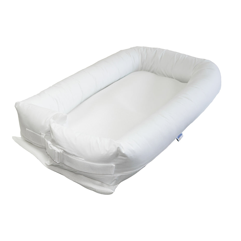 عش الطفل مون