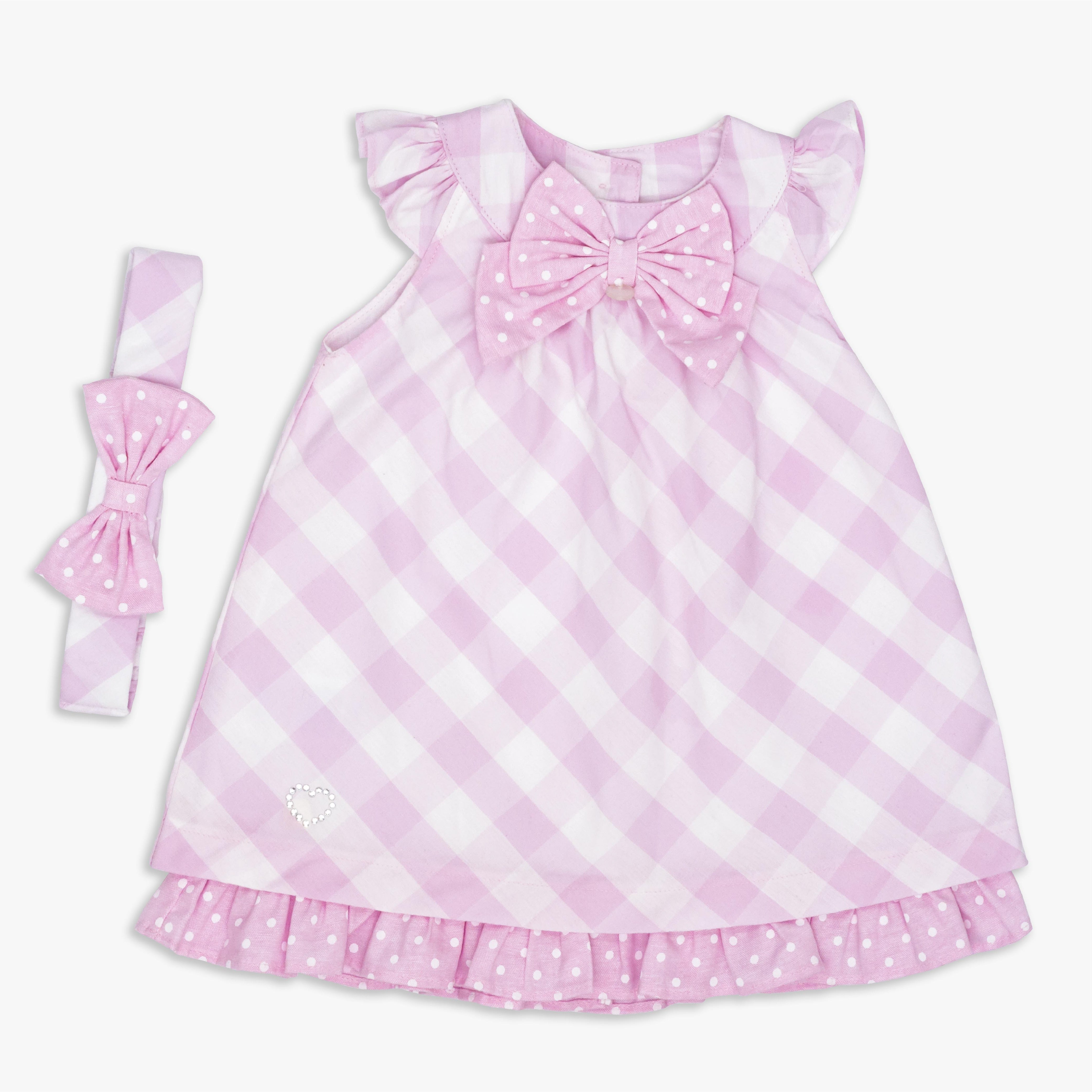 فستان وربطة رأس